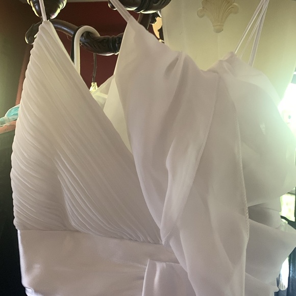 Very nice prom or wedding dress. Mini length matching Shaw.  2 spaghetti strap - Picture 2 of 2